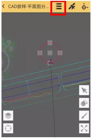 CAD 放樣功能在施工作業(yè)的同時(shí)，還可進(jìn)入繪圖模式（點(diǎn)擊右邊毛筆圖標(biāo)），可實(shí)時(shí)在原 CAD 底圖上進(jìn)行相關(guān)圖形的增加，如點(diǎn)、直線、折線、曲線等，并進(jìn)行放樣